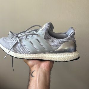 NASA ULTRABOOST 5.0 DNA
